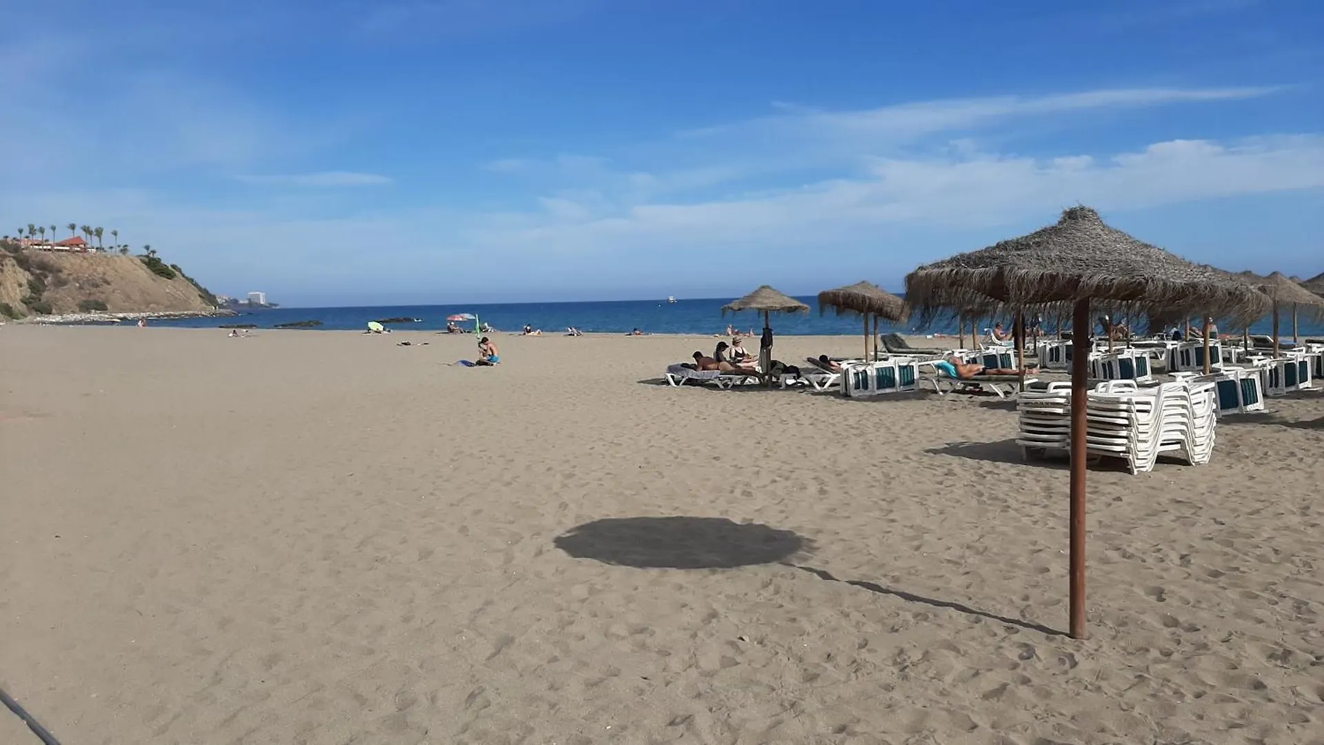 Apartamento De 2 Dormitorios, Gran Terraza, Vistas Al Mar Cerca Playa Carvajal Benalmadena Spain